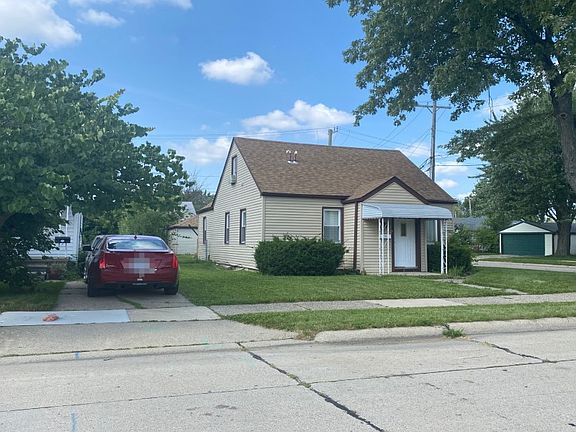 3rd image of 19047 Meier St