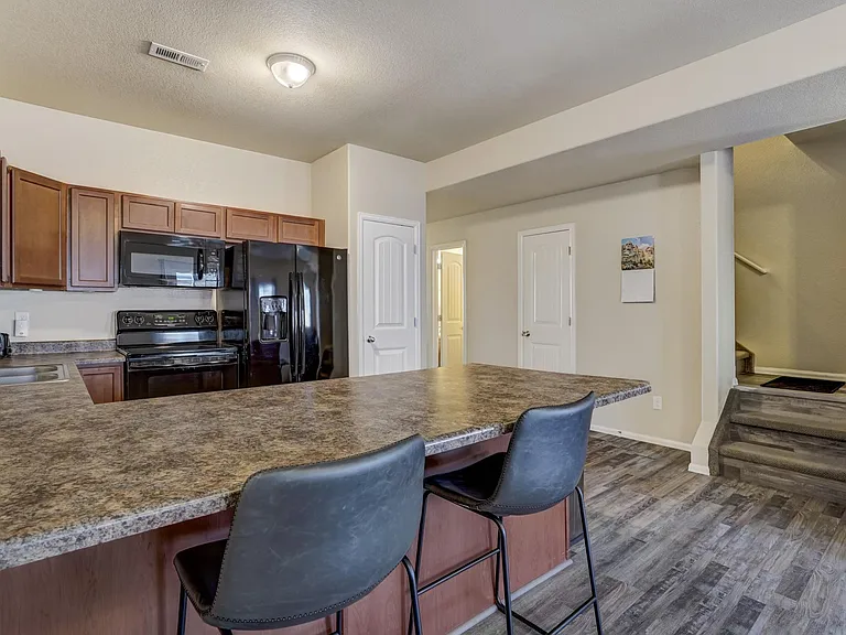 Bar-height countertop