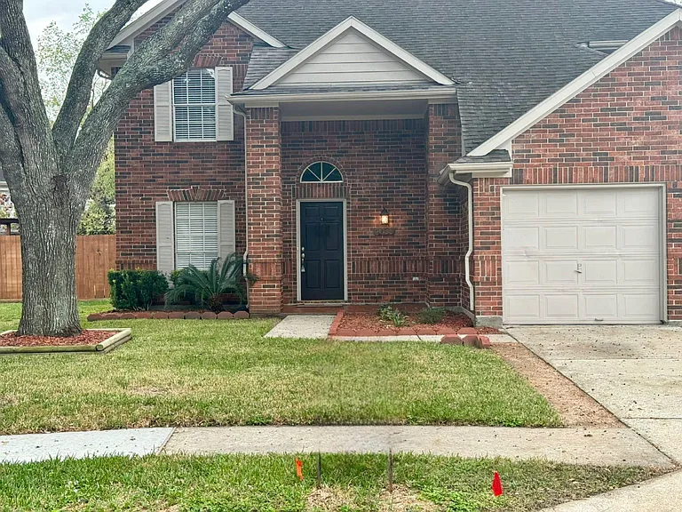 9035 Rippling Fields Dr — Photo 3