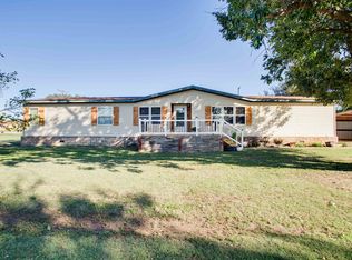 208 E Quincy St, Covington, OK 73730