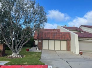 111 Cresta Verde Dr, Rolling Hills, CA 90274