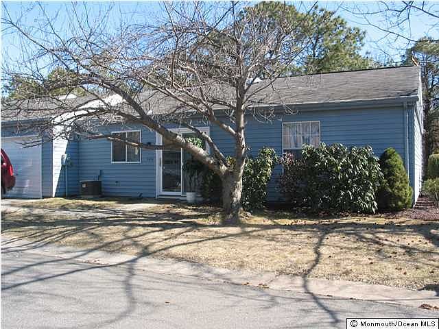 1st image of 537 Warwick Court #A