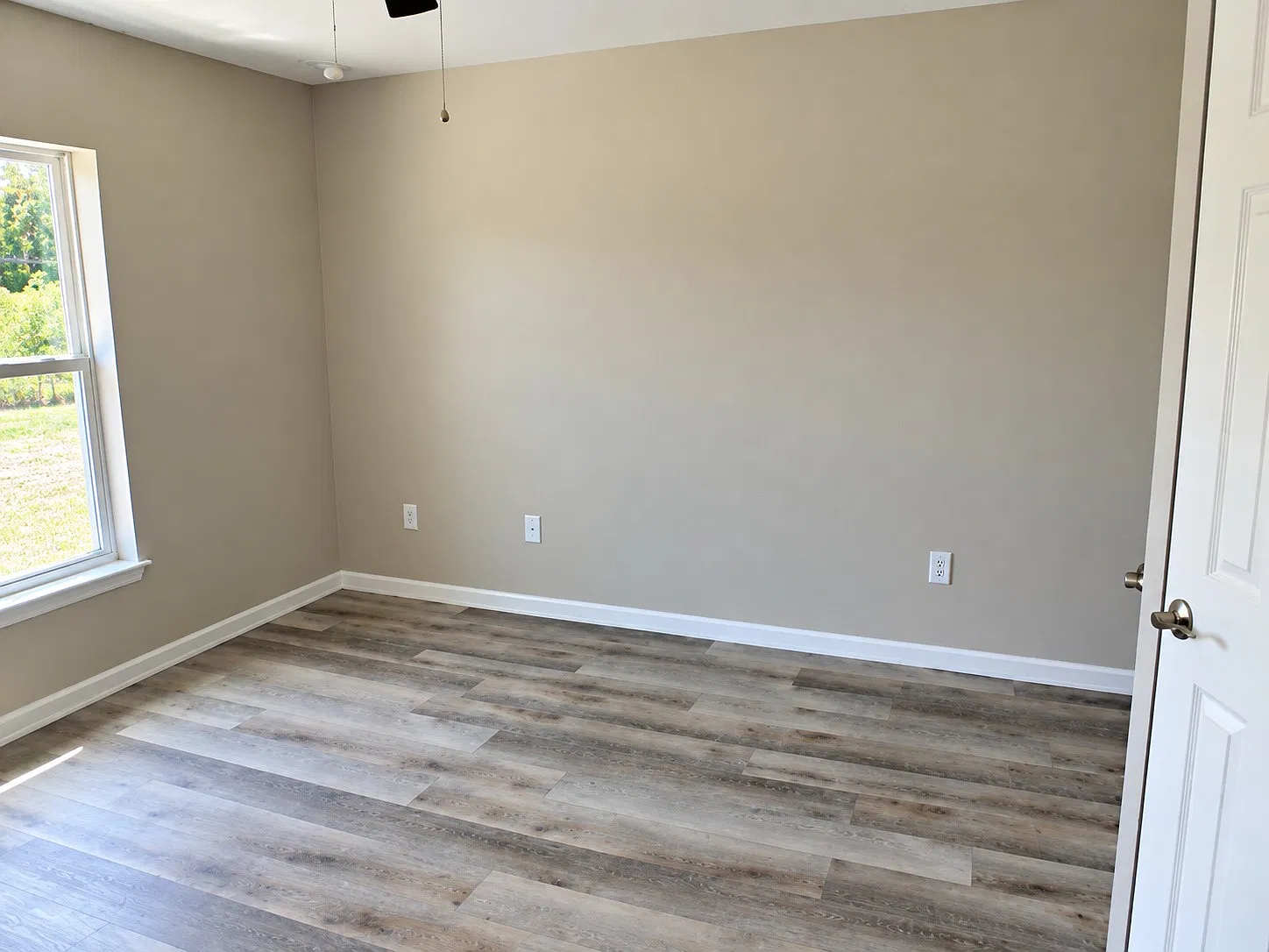 3 bed, 1000 sqft, $1,195 — Photo 4