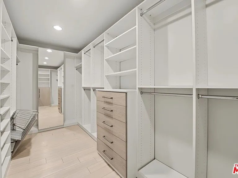 175 Barlock Ave — Photo 39