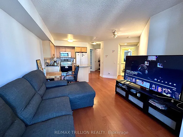 78 Harrison Garden Blvd #1014 — Photo 16