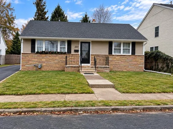 237 New Hillcrest Ave, Ewing, NJ 08638