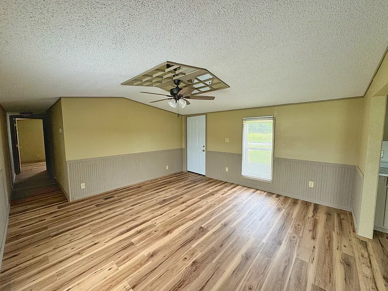 534 SE 650th Rd #5 — Photo 2