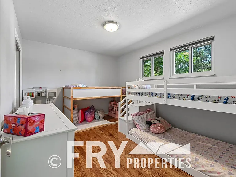 6459 Brentwood St — Photo 15