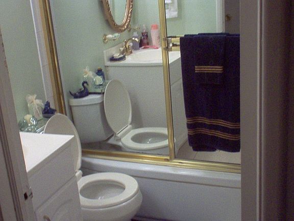 4th image of 17 Long St