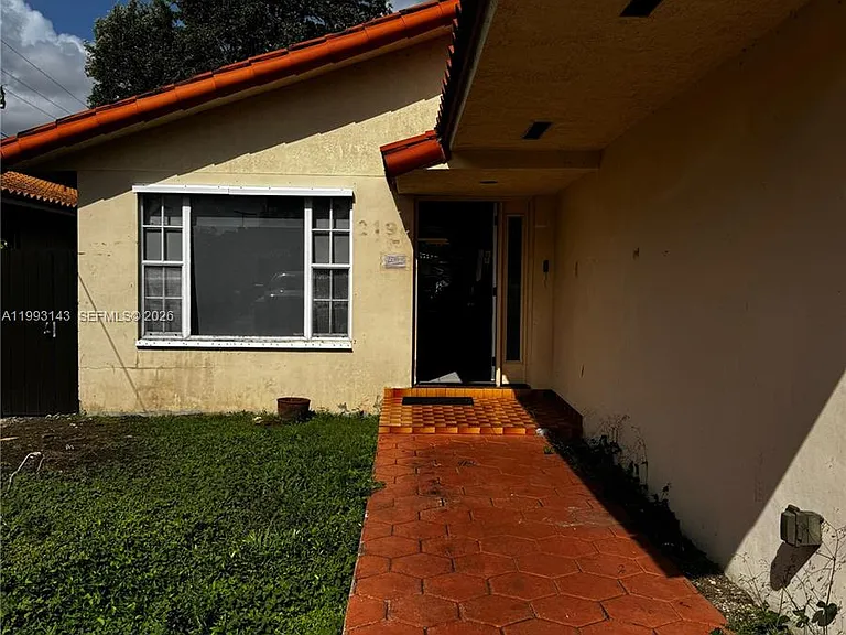 2194 SW 57th Ct — Photo 5