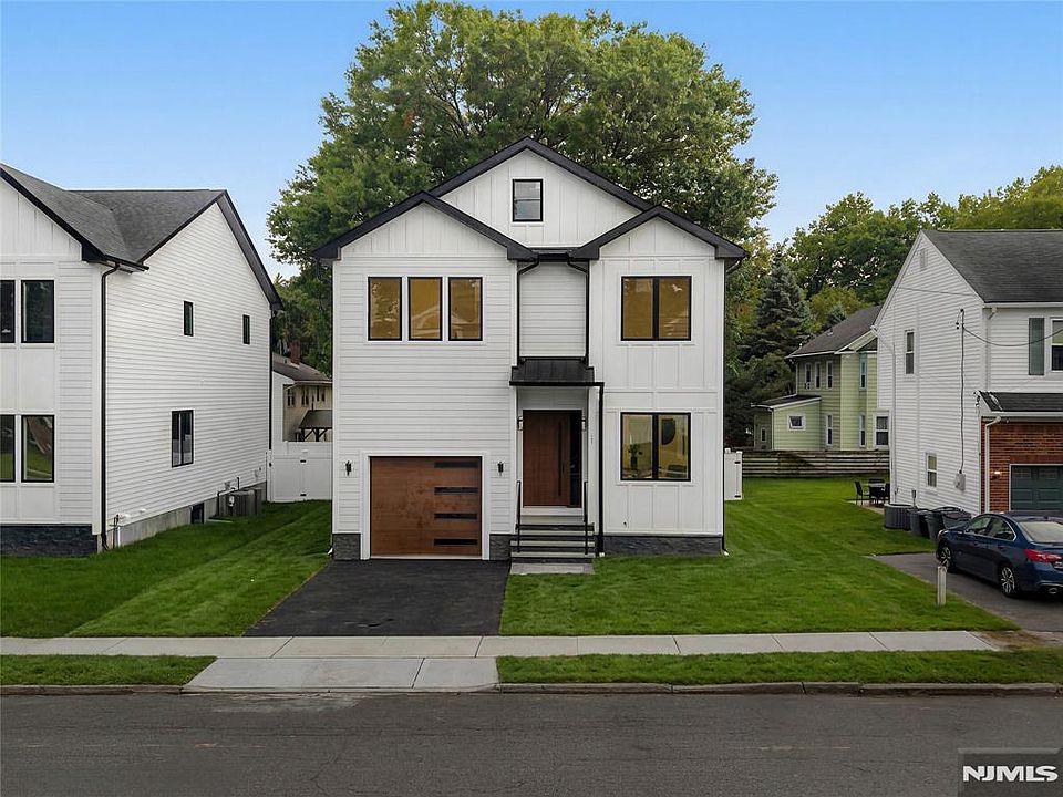 1st image of 161 Palisade Avenue