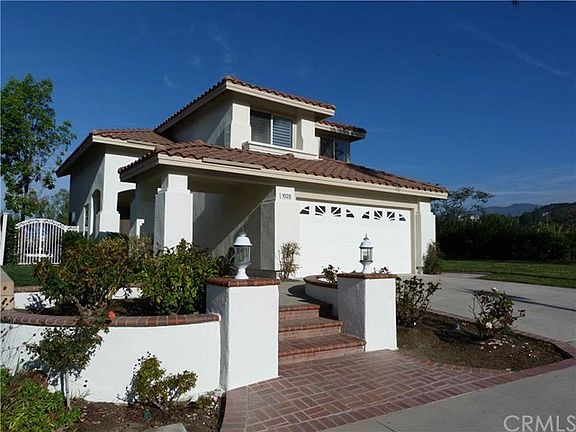 2nd image of 1028 S Silver Star Way