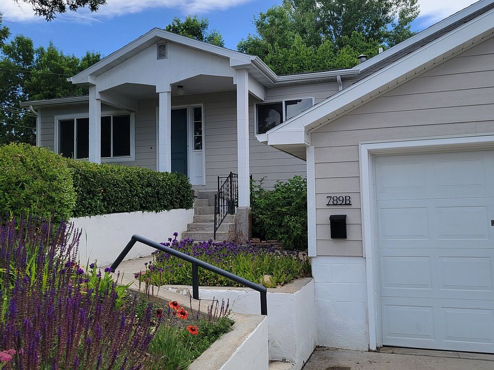 Inviting entry and garage