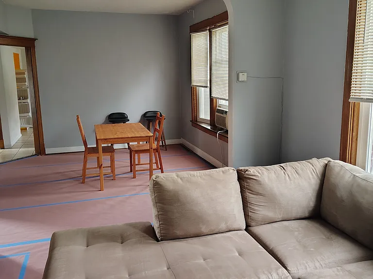 2907 W Fletcher St #1 — Photo 6