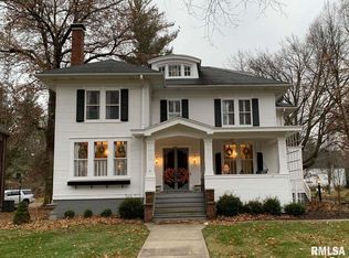 1153 W State St, Jacksonville, IL 62650