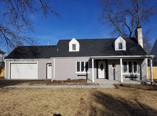 1118 Oregon Ave, Joliet, IL 60435