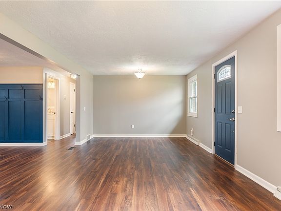 4th image of 7825 Oakdale St NW