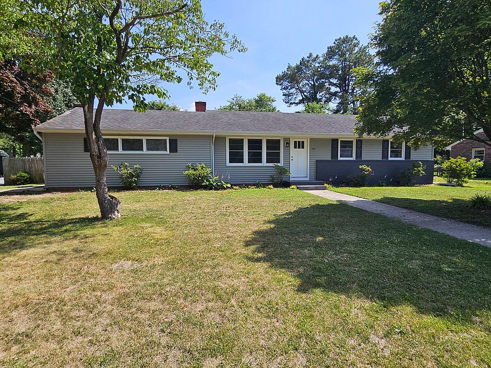 1st image of 122 Hall Dr