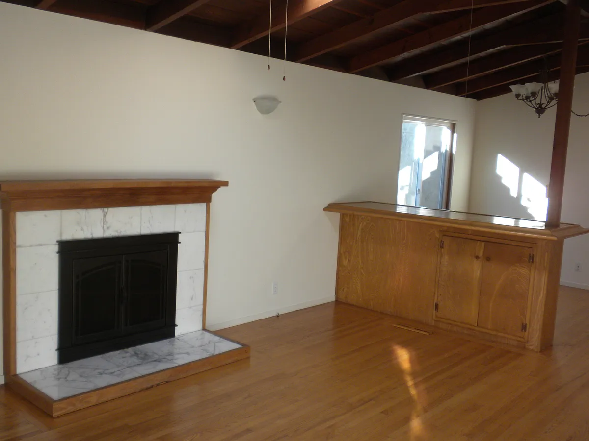 Building Photo - 161 Butterfield Rd