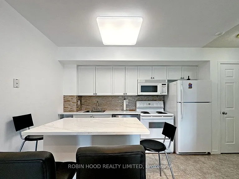 30 Harrison Garden Blvd #30 — Photo 6