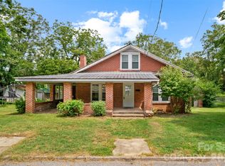 116 Whitesides St, Cherryville, NC 28021