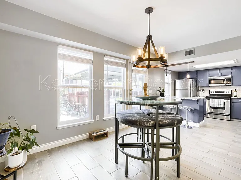 1201 Galapago St #94 — Photo 8