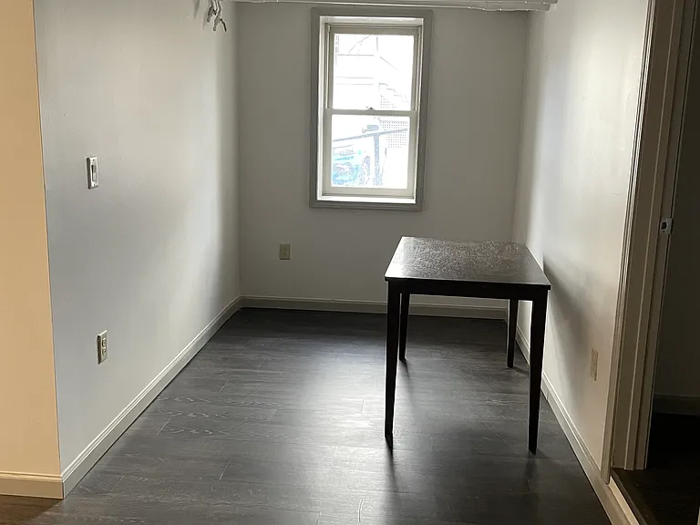 618 Stewart Ave #H — Photo 2
