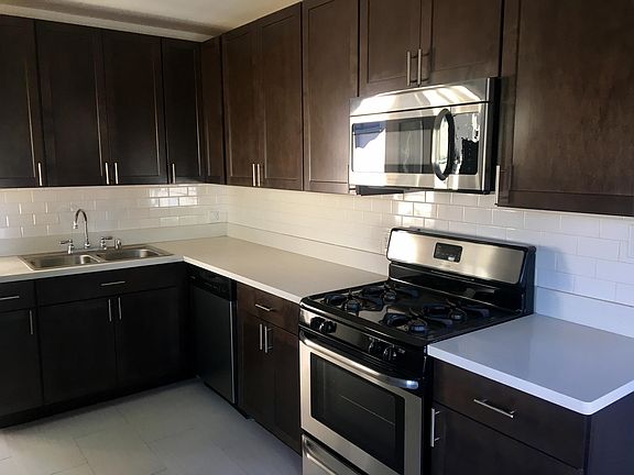 2nd image of 1224 N Fairfax Ave APT 5