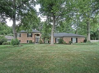 6641 Imperial Woods Rd, Dayton, OH 45459