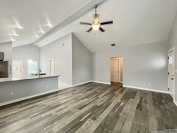 3rd image of 535 PARADISE DR