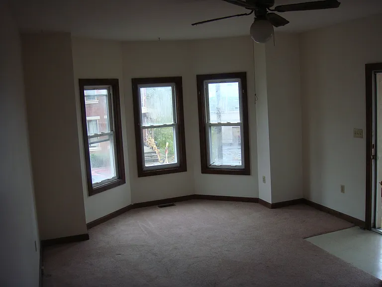 282 Jackson St — Photo 10