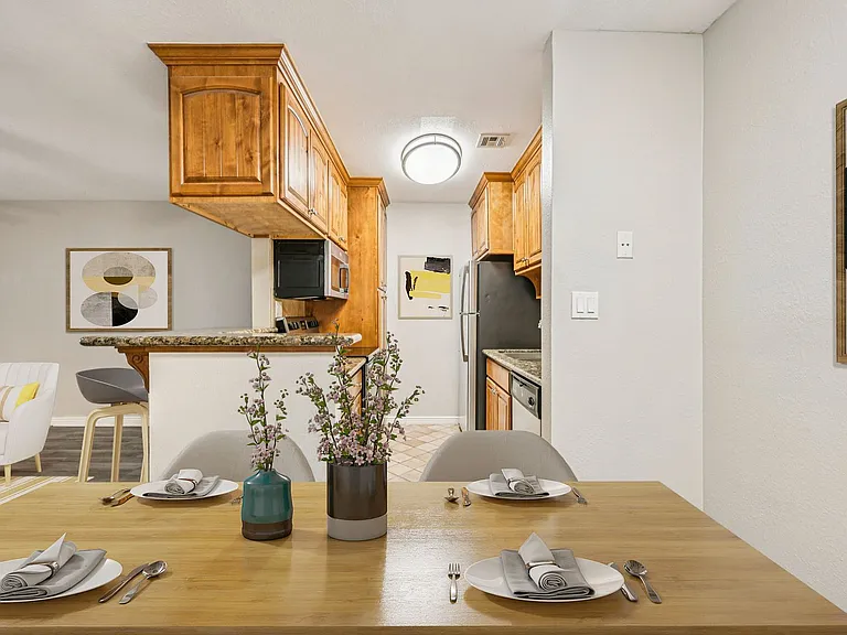 Jade Ridge Apartments — Photo 53