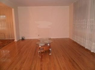 6526 180th St, Fresh Meadows, NY 11365