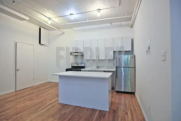 Rented by Fiddler Realty | media 32