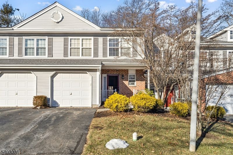 1st image of 25 Sycamore Way