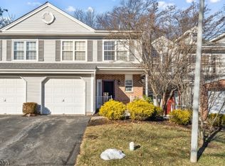 25 Sycamore Way, Mount Arlington Boro, NJ 07856