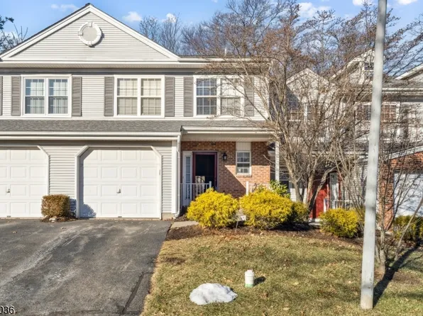 25 Sycamore Way, Mount Arlington Boro, NJ 07856