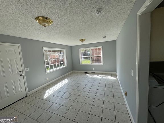 5th image of 112 Beasley Rd