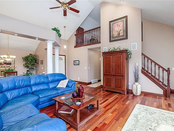5th image of 1439 Barberry Ct