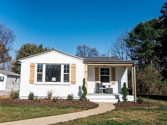 2nd image of 106 Phillips Cir