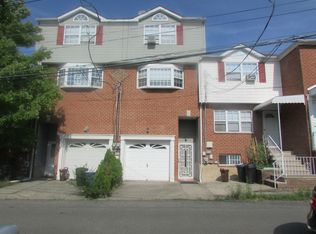 21 Rayfield Ct, Staten Island, NY 10310