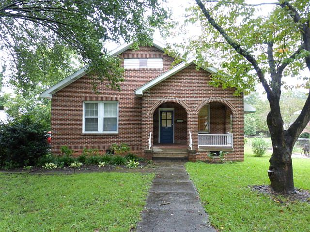 1st image of 411 W Kirksey Dr