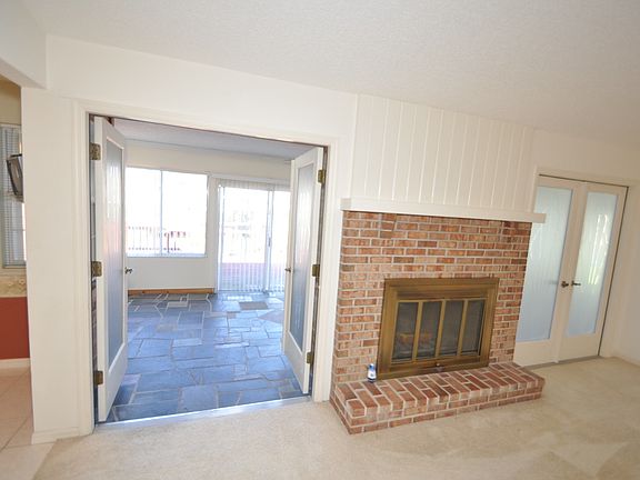 5th image of 11 Cedarwood Ct
