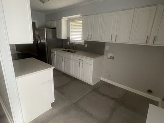 3rd image of 1755 Lanier Ln