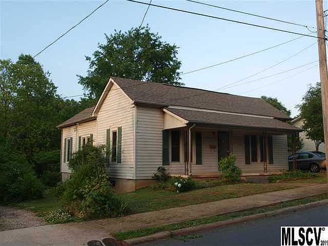 1st image of 122 W 15th St