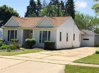 835 Morgan St, Elgin, IL 60123