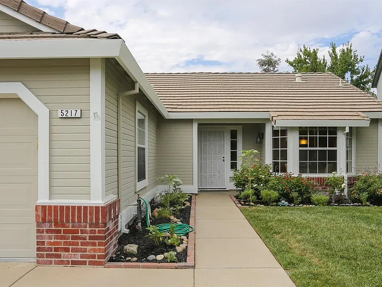 5217 Heather Pine Ct — Photo 2