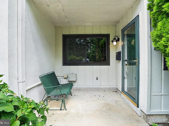 2nd image of 364 Summit House