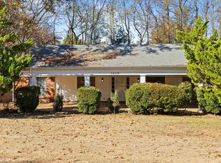 1429 Poplar Ridge Dr, Memphis, TN 38120