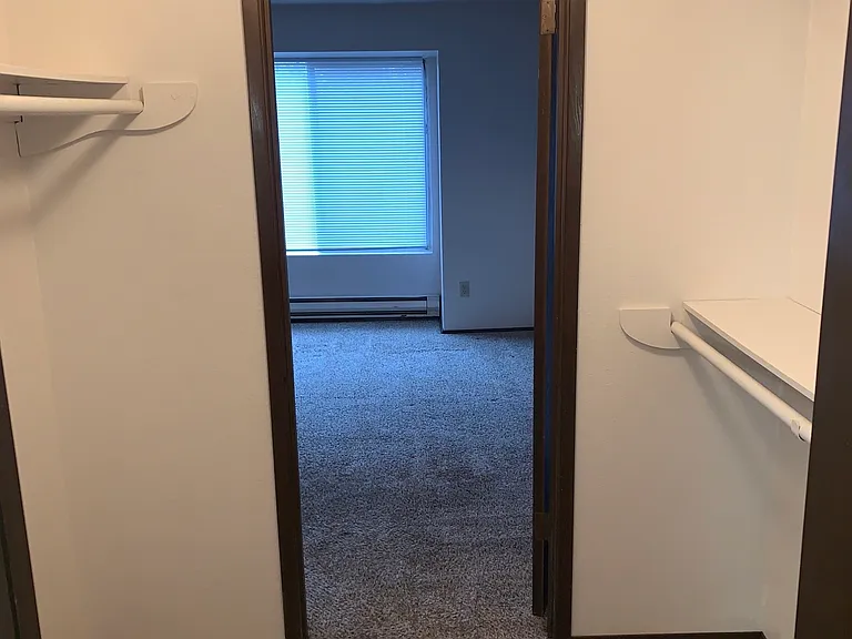 Hidden Lake Apartments — Photo 37
